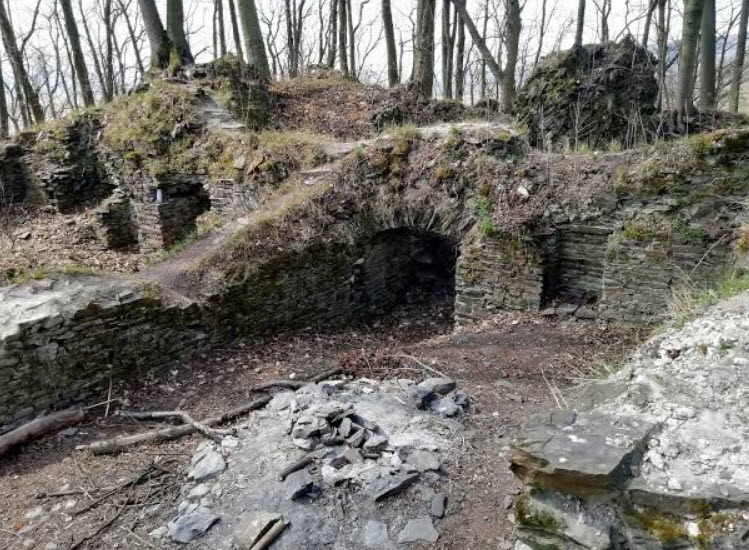 Zřícenina Hradu Drahotuš, Czech Republic (Czechia)